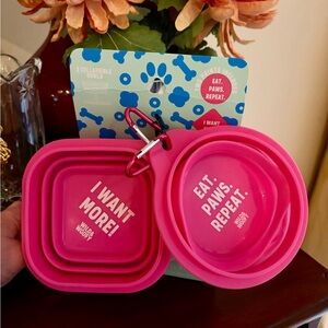 NWT Wild & Woofy 2 piece Silicone Collapsible Travel Bowls